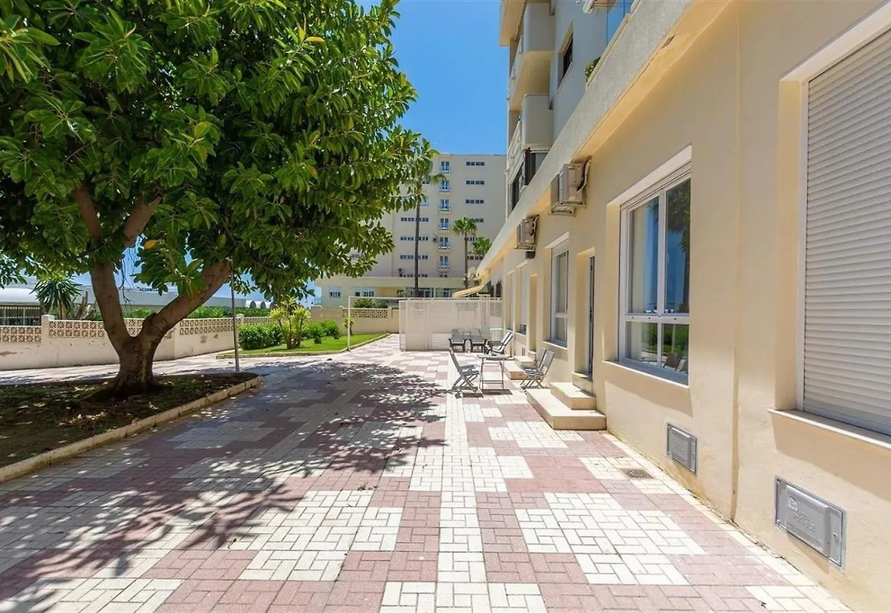 Beach Apartment Montemarcarihuela Torremolinos 0*,  Spagna
