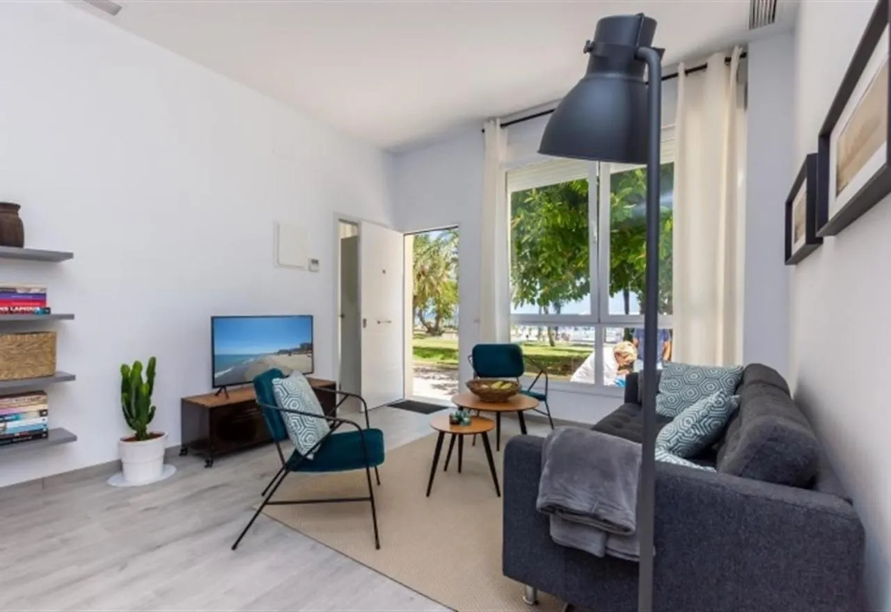 Beach Apartment Montemarcarihuela Torremolinos Spagna