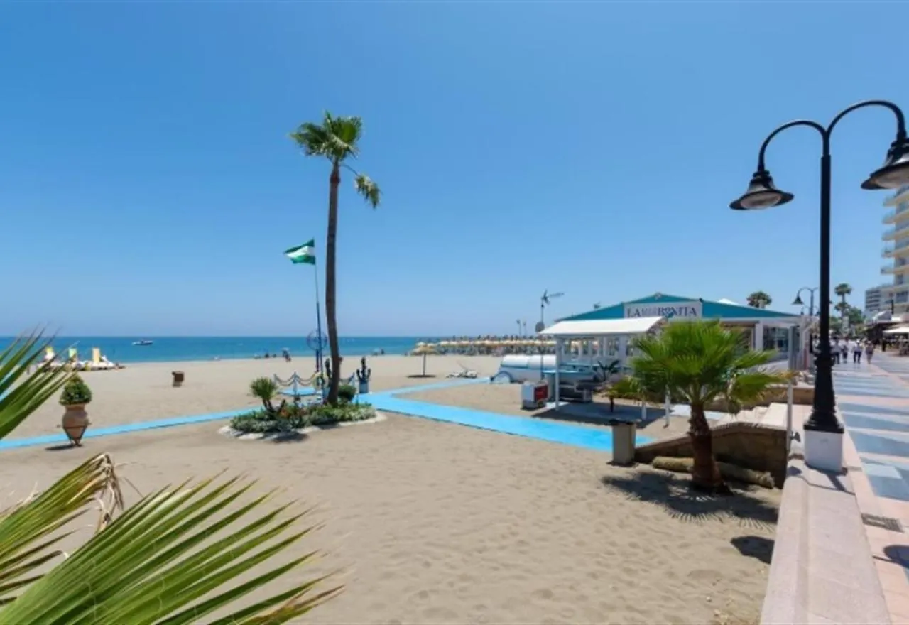 Beach Apartment Montemarcarihuela Torremolinos 0*,  Spagna